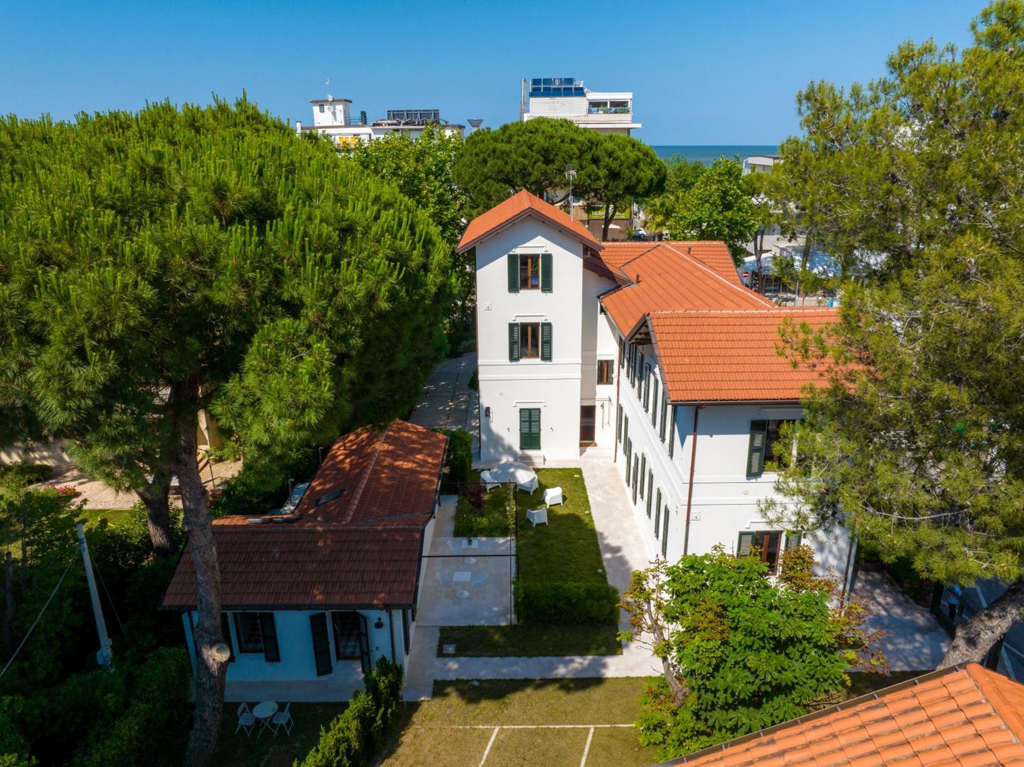 Select & - 4* Riccione